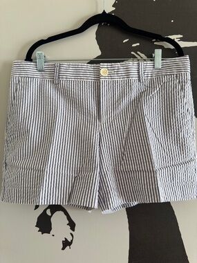 Banana Republic Blue & White Striped Seersucker Bermuda Shorts